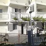 Apartment Ivan By The Sea *
